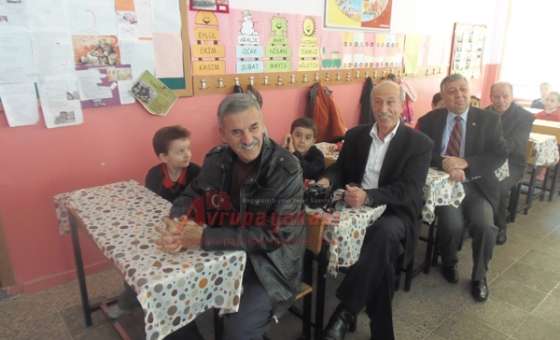 Mehmetçik İlkokulu 50. Yılını Kutluyor