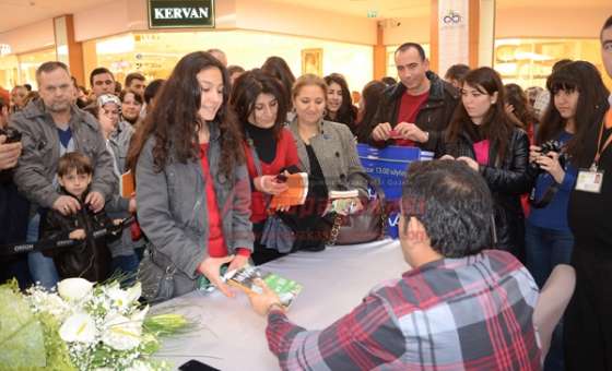 Fatih Portakal Çorlu'da İmza Gününe Katıldı