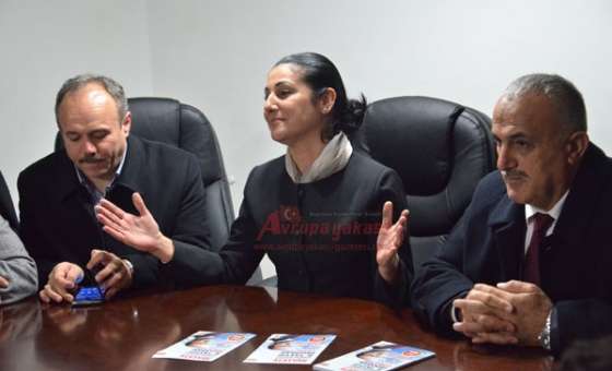 Özlem Yemişçi Çorlu'da Başkan Gibi Karşılandı