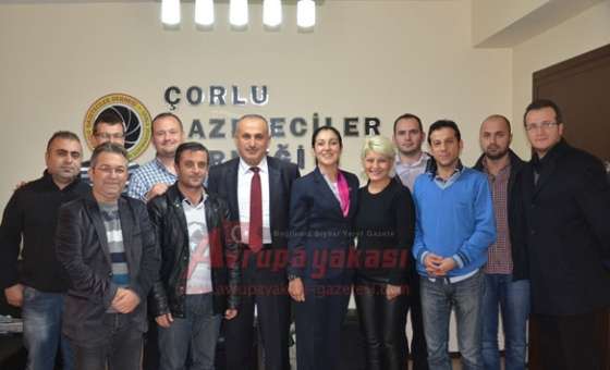Ak Partili Özlem Yemişçi'den Çorlu Gazeteciler Derneği'ne Ziyaret