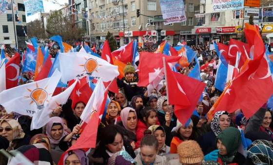 Başbakan Recep Tayyip Erdoğan Yatırımlar Hakkında Konuşuyor. 