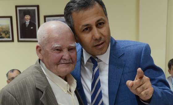 Vali Yerlikaya`dan Yeni Yıl Kutlaması