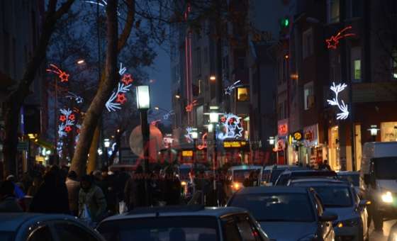 Yeni Yıla Saatler Kala