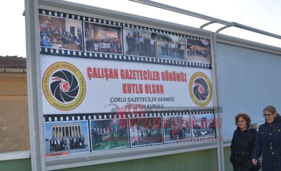 Çorlu Gazeteciler Derneği'nden Billboardlı Kutlama