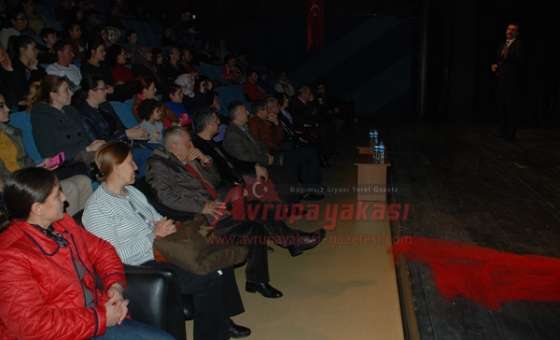 7 Kocalı Hürmüz Sahnelendi