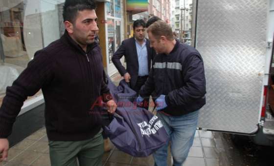 Yalnız Yaşayan Kadın Evinde Ölü Bulundu