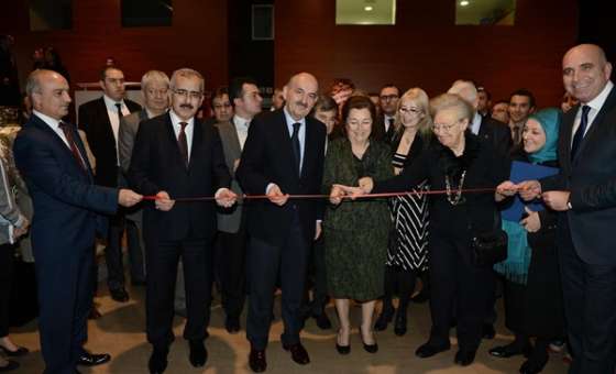 Edirne Çinileri İstanbul'da Görücüye Çıktı