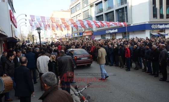 Ünal Baysan'ın İlk Seçim Ofisi Açıldı