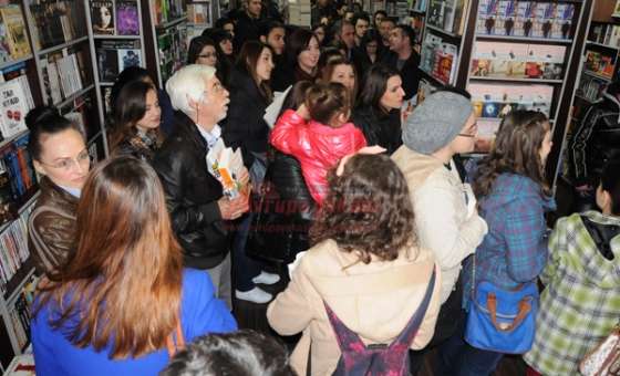 Ahmet Ümit'in İmza Gününe Yoğun İlgi