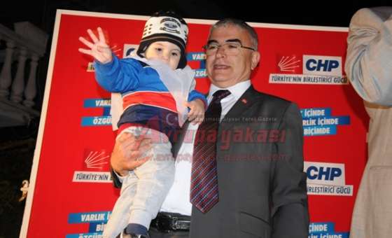 Başkan Baysan Ve Chp`lilerden Havuzlar Mahallesine Çıkarma