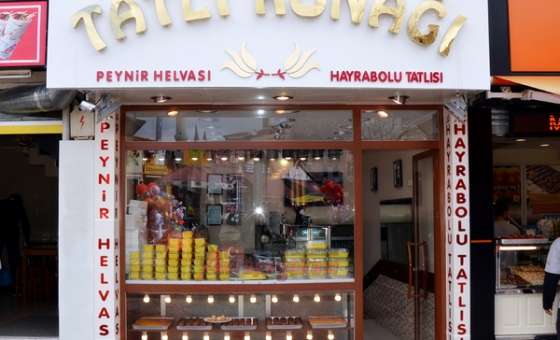 Tatlı Konağı Trakya Tatlılarını Vatandaşların Beğenisine Sunuyor