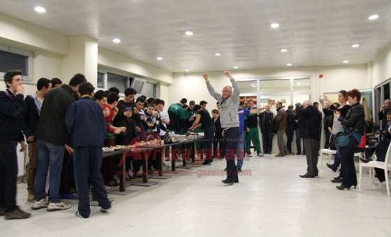 Çbsk`dan Duble Şampiyonluk  Kutlaması