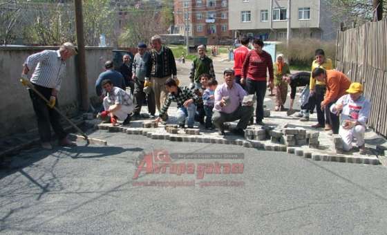 Mahalle Slogana Karşılık Vermedi
