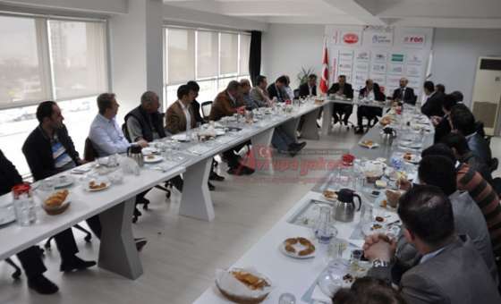 Tagid Tacikistanlı İşadamlarını Ağırladı