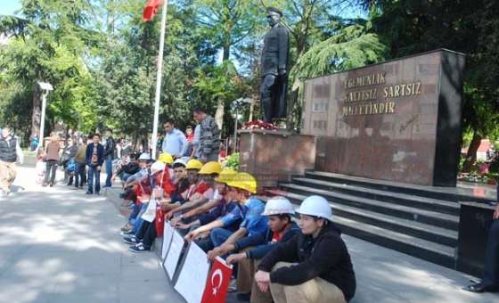 Çorlulu İşçi Ve Emekçilerden Soma Açıklaması