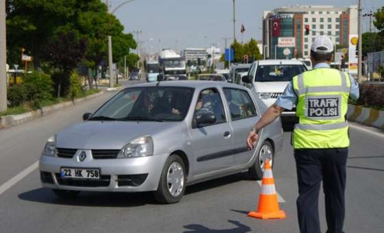 Polis Ekipleri  Affetmedi