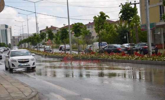 Yağmur Yağdı Böyle Oldu