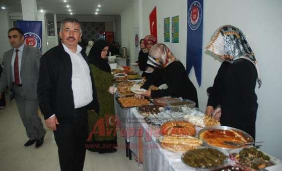Çorlu Anadolu İmam Hatip Lisesi`nden Kermes