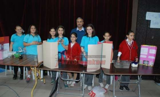 Serpicioğlu Ortaokulu'ndan 8. Geleneksel Bilim Şenliği