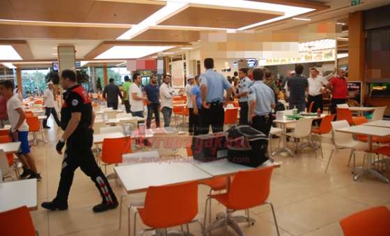 Polis Pizzacıya Kurşun Yağdırdı