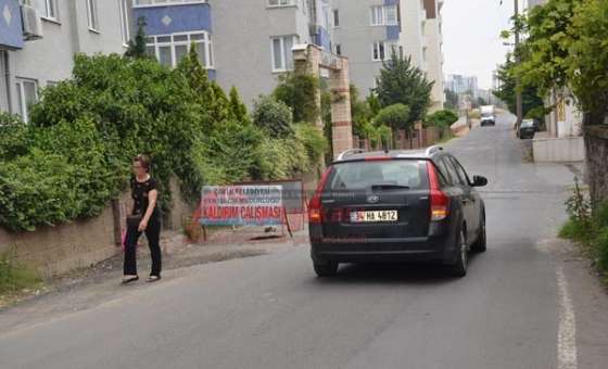 Yol Yapılmayı Bekliyor