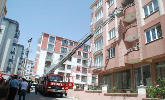 Ev Yangını Korkuttu