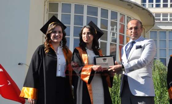 Çorlu Mühendislik Fakültesi`nde Mezuniyet Coşkusu