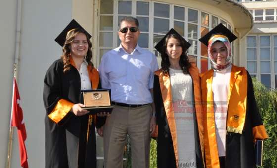 Çorlu Mühendislik Fakültesi`nde Mezuniyet Coşkusu