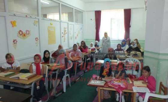Çorlulu Çocuklar Camiye Koşuyor Kur`anla Buluşuyor
