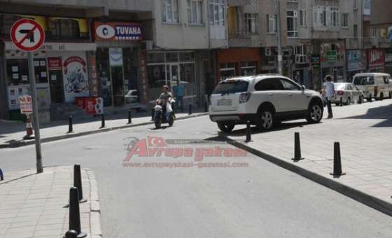 Kaldırımlar Otoparka Döndü