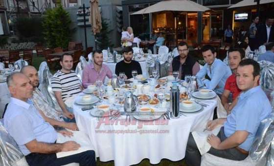 Divan Otel'den Gazetecilere İftar