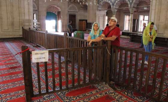 Selimiye Camii'nde Ziyarete Ayrılan Alana Vatandaştan Tepki