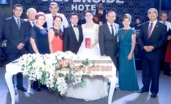 Özilhan Ailesinin Mutlu Günü