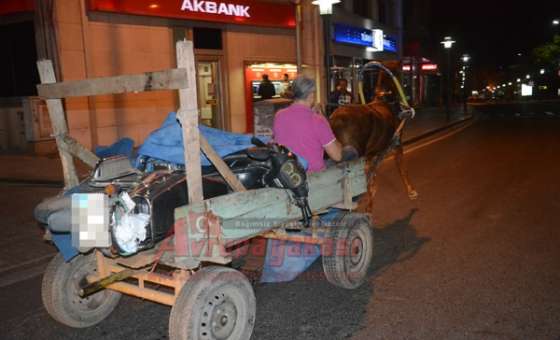  At Arabasını Da Bırakıp Kaçtılar