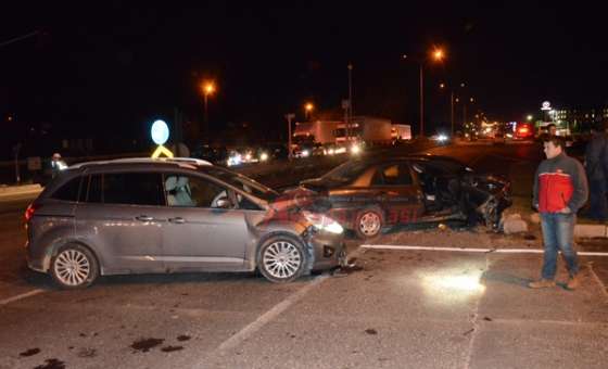 Çorlu'da Trafik Kazası: 6 Yaralı