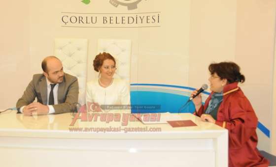 14 Şubat Sevgililer Günü'nde 24 Çift Dünya Evine Girdi