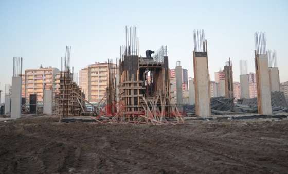 Çorlu Gençlik Merkezi İnşaatı Hızla Yükseliyor