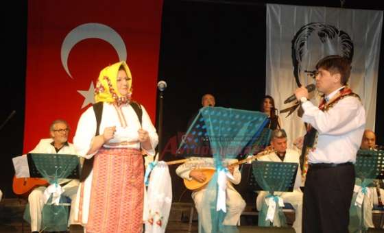 20 Kişilik Solo 250 Kişilik Koro