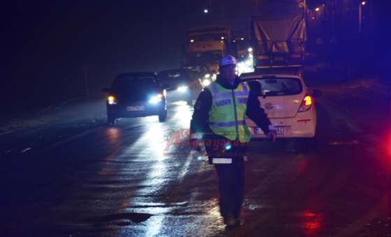 Yollar Buz Tuttu