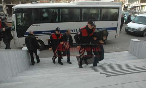 Fuhuş Operasyonunda Gözaltına Alınan 21 Kişi Çorlu Adliyesine Sevk Edildi