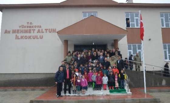 Çorlu`dan Hakkari`ye Kardeş  Eli
