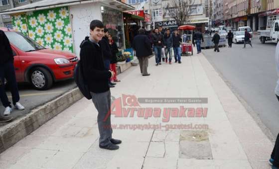 Kaldırımlardaki Çukurlar Kapatıldı