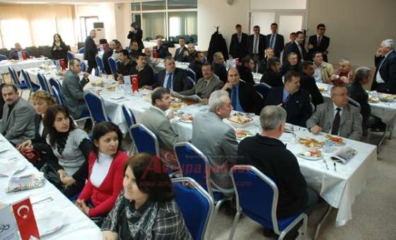Ünal Baysan Kahvaltılara Başladı