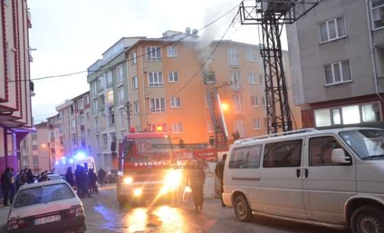 Çorlu'da Ev Yangını