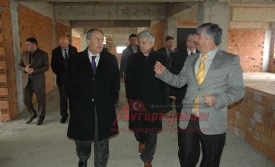Çorlu Anadolu İmam Hatip Lisesi`nin Yeni Binası Hızla Yükseliyor