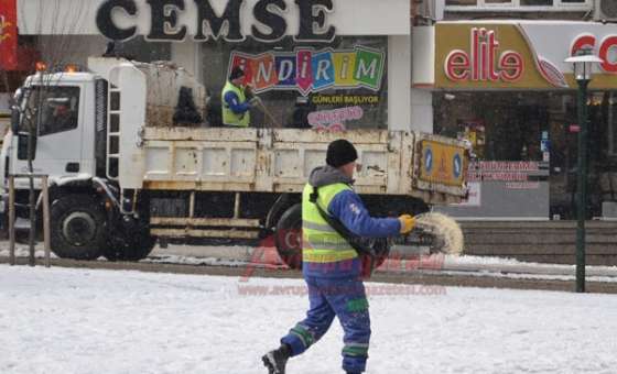 Kar Demeden Çalıştılar