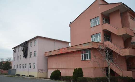 Yıkılmaya Yüz Tuttu