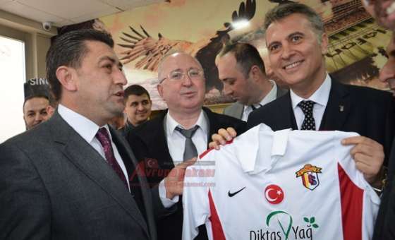 Çorlu Beşiktaşlılar Derneği'ni Başkan Fikret Orman Açtı
