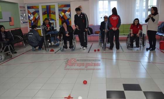 Kaymakam Kılıç Boccia Oynadı