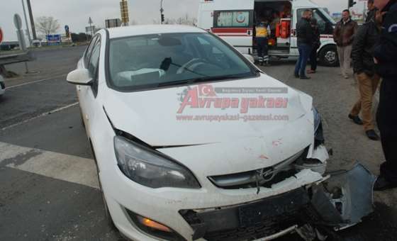 Ters Yöne Giren Sürücü Kazaya Neden Oldu 2 Yaralı